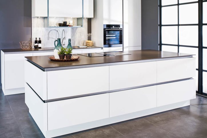 Keuken kleuren. elke ral en sikkens kleur. keur