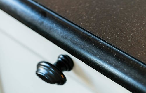 Landelijke keuken met granieten werkblad